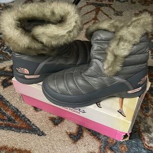 North face boots